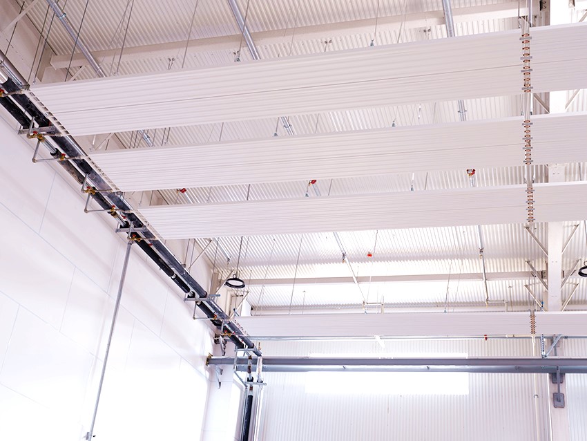 康平輻射板應(yīng)用于呼倫貝爾伊利綠色生產(chǎn)示范項(xiàng)